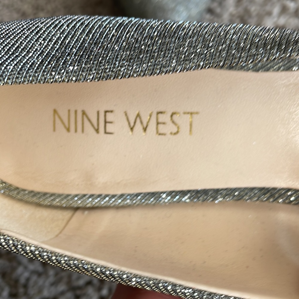 Silver heels - Picture 3 of 4